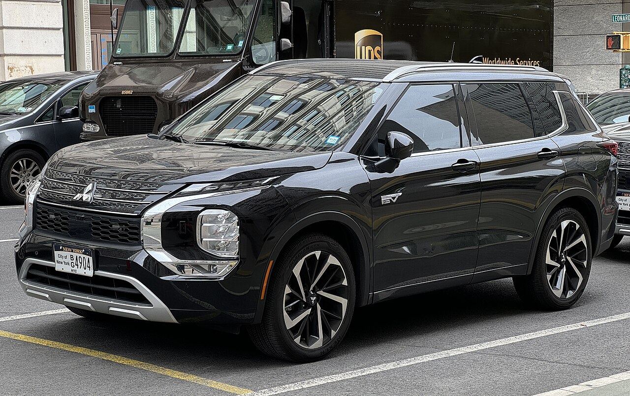 Graphite Grey Mitsubishi Outlander PHEV — premium hybrid SUV